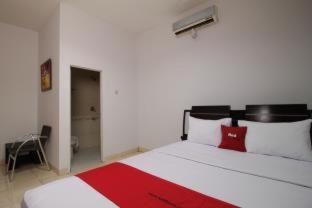 Hotel Reddoorz @ Pangeran Antasari 2 Cilandak  Zimmer foto