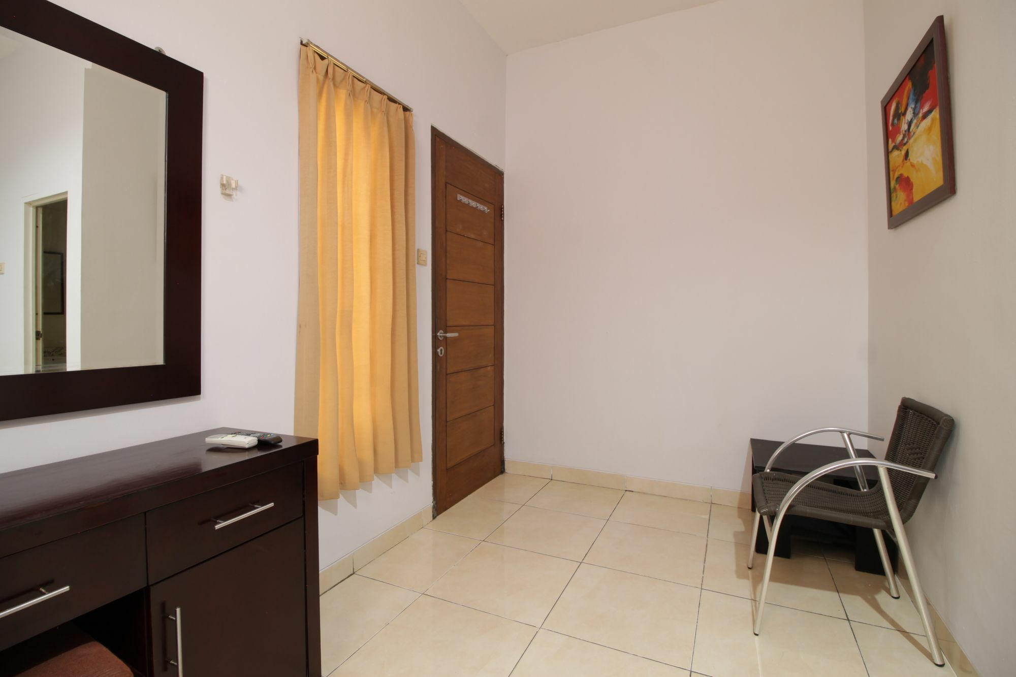 Hotel Reddoorz @ Pangeran Antasari 2 Cilandak  Exterior foto